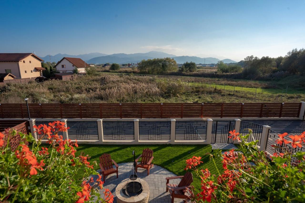 Roots Villa Redwood Braşov Exterior foto