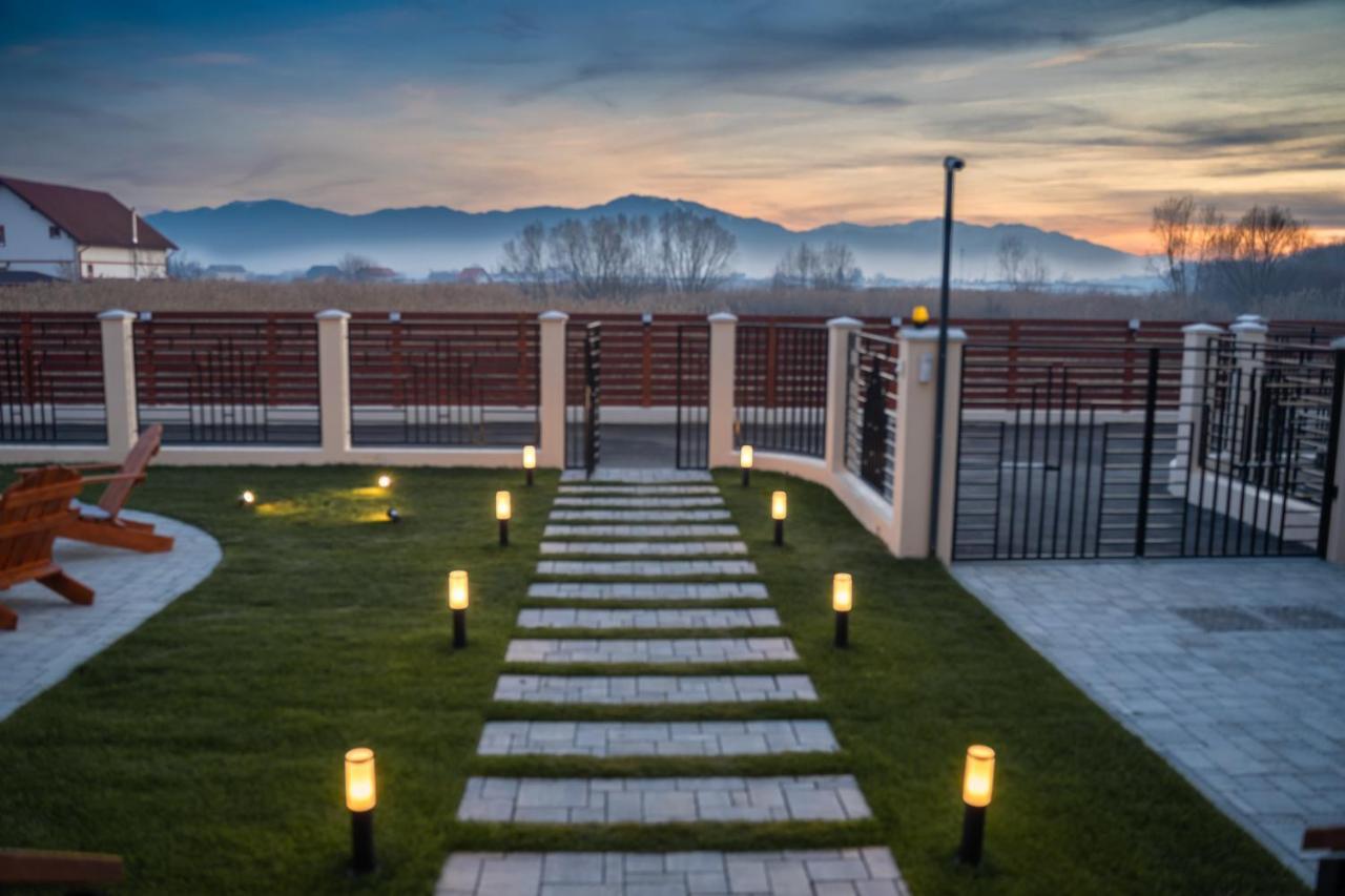 Roots Villa Redwood Braşov Exterior foto